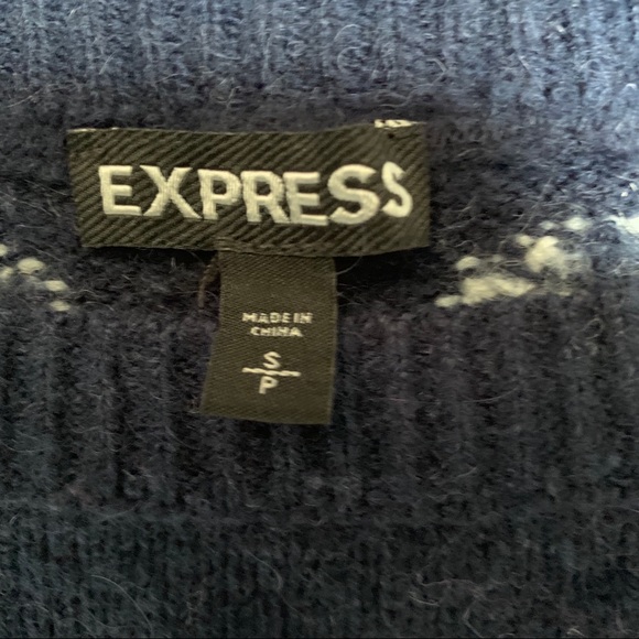 Express Navy Sweater with Cream Hearts Sz S - Picture 2 of 3